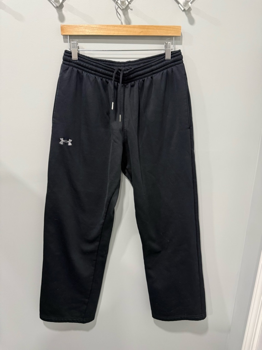 Womens under armour sweatpants x storm size large
